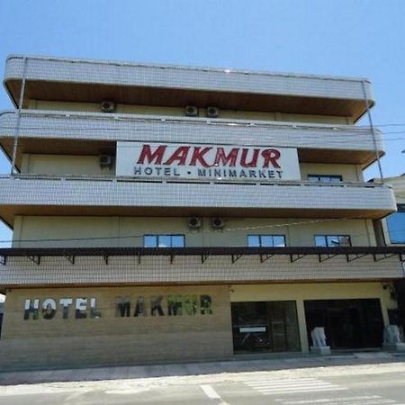 Hotel Makmur Таракан Экстерьер фото